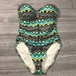 La Blanca • Chevron Print One Piece Swimsuit